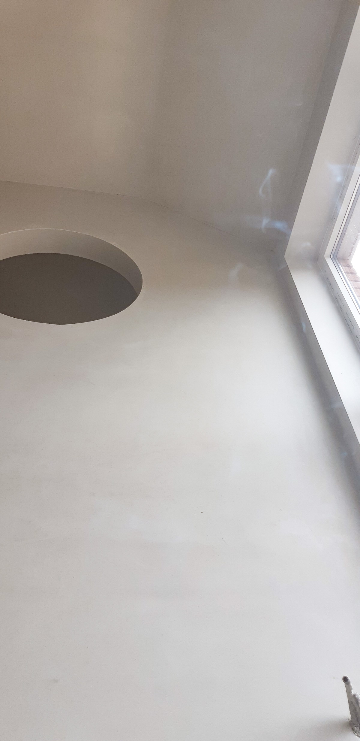 plafonnage-mur-perce